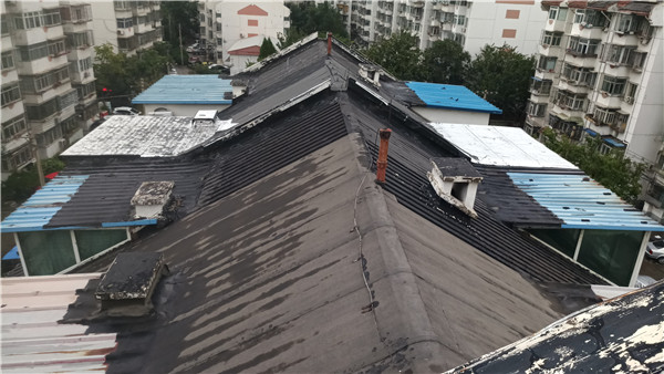 高層住宅小區(qū)屋面的維修實(shí)例